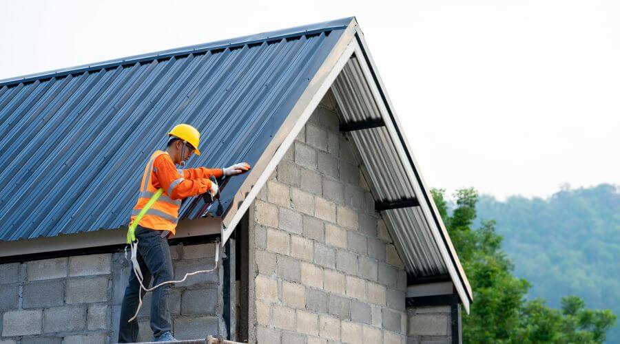 Professional gutter cleaning in Walthourville, GA